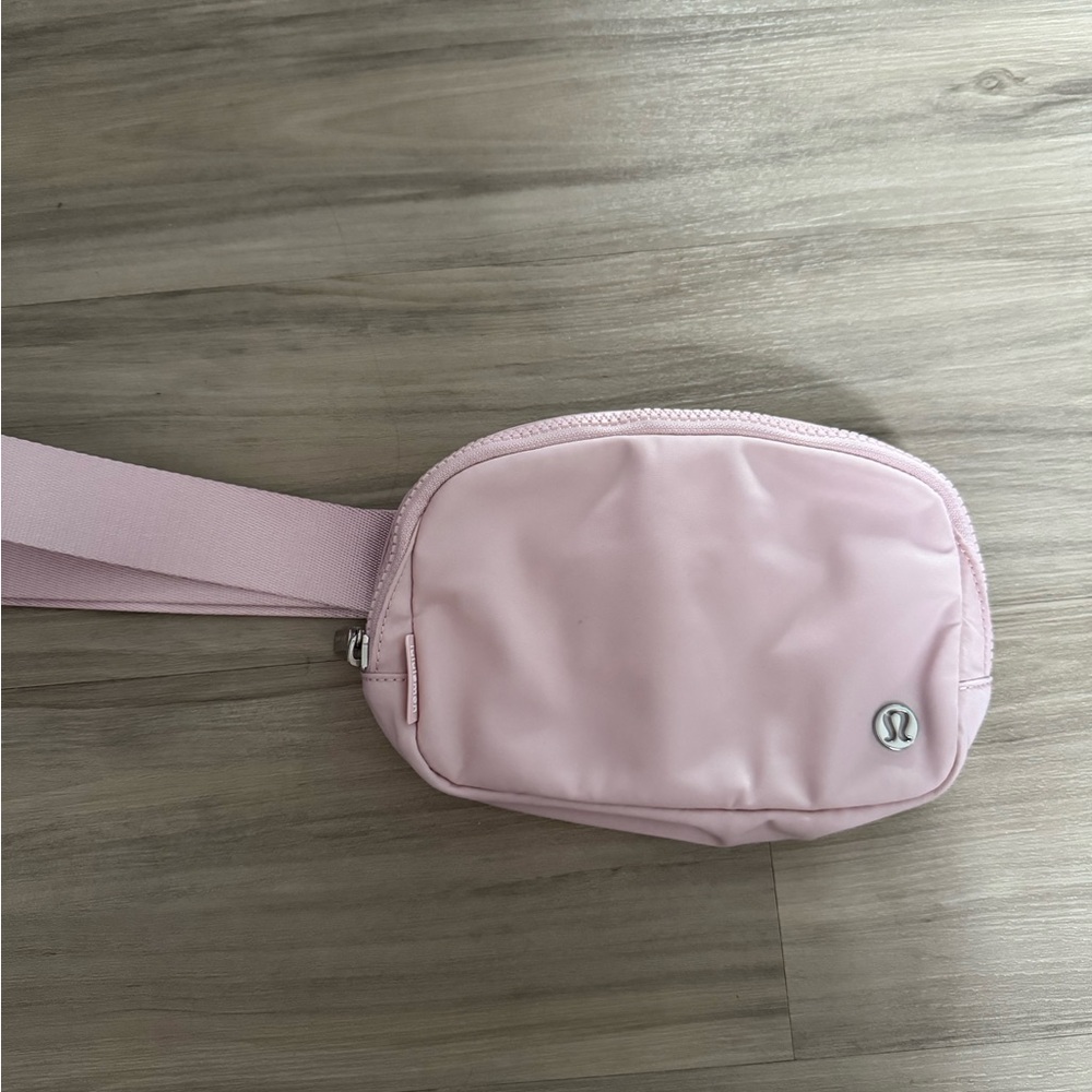 lululemon athletica Light Pink Crossbody Belt Bag